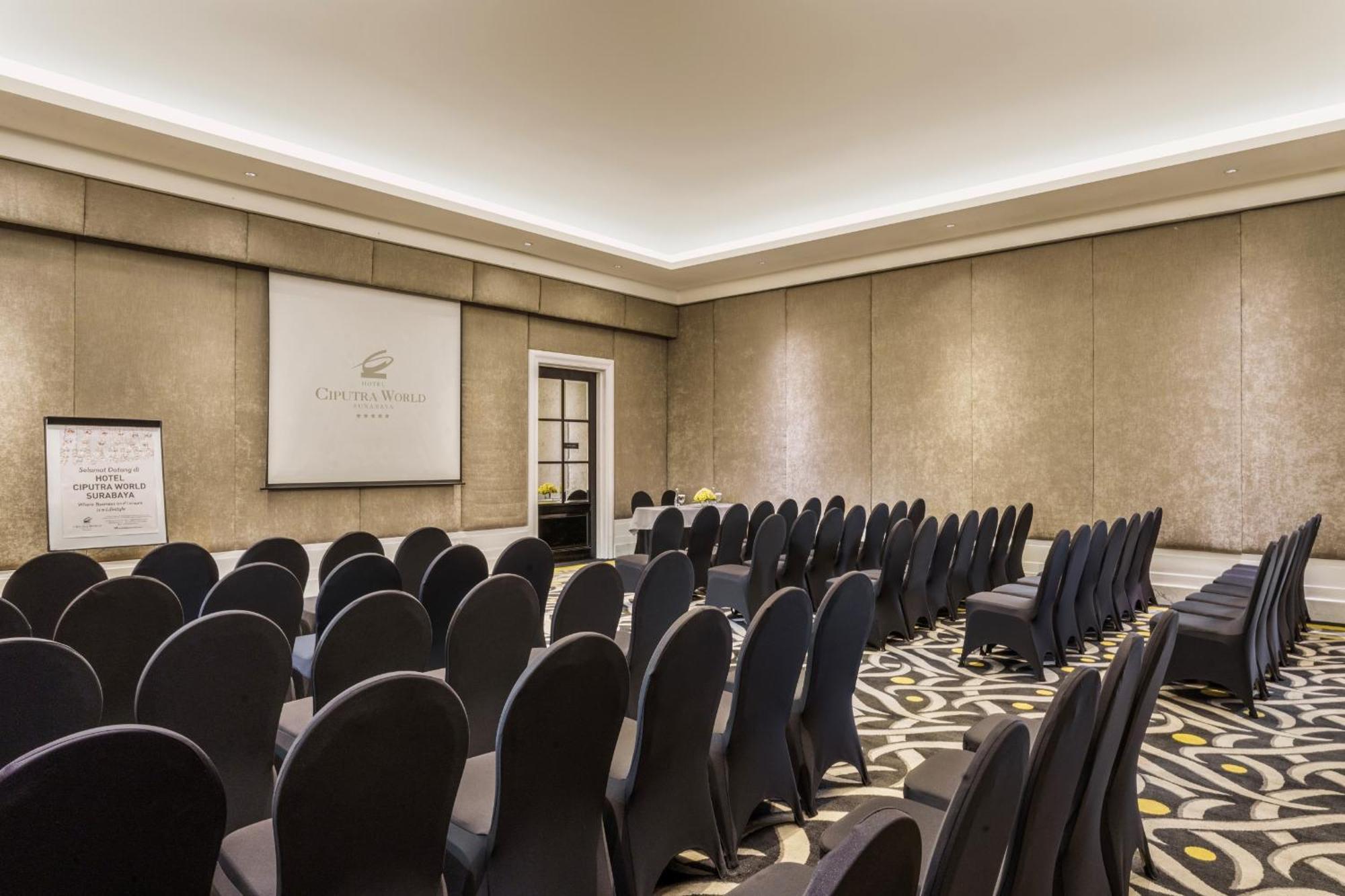 Hotel Ciputra World Surabaya Managed By Swiss-Belhotel International Exterior foto