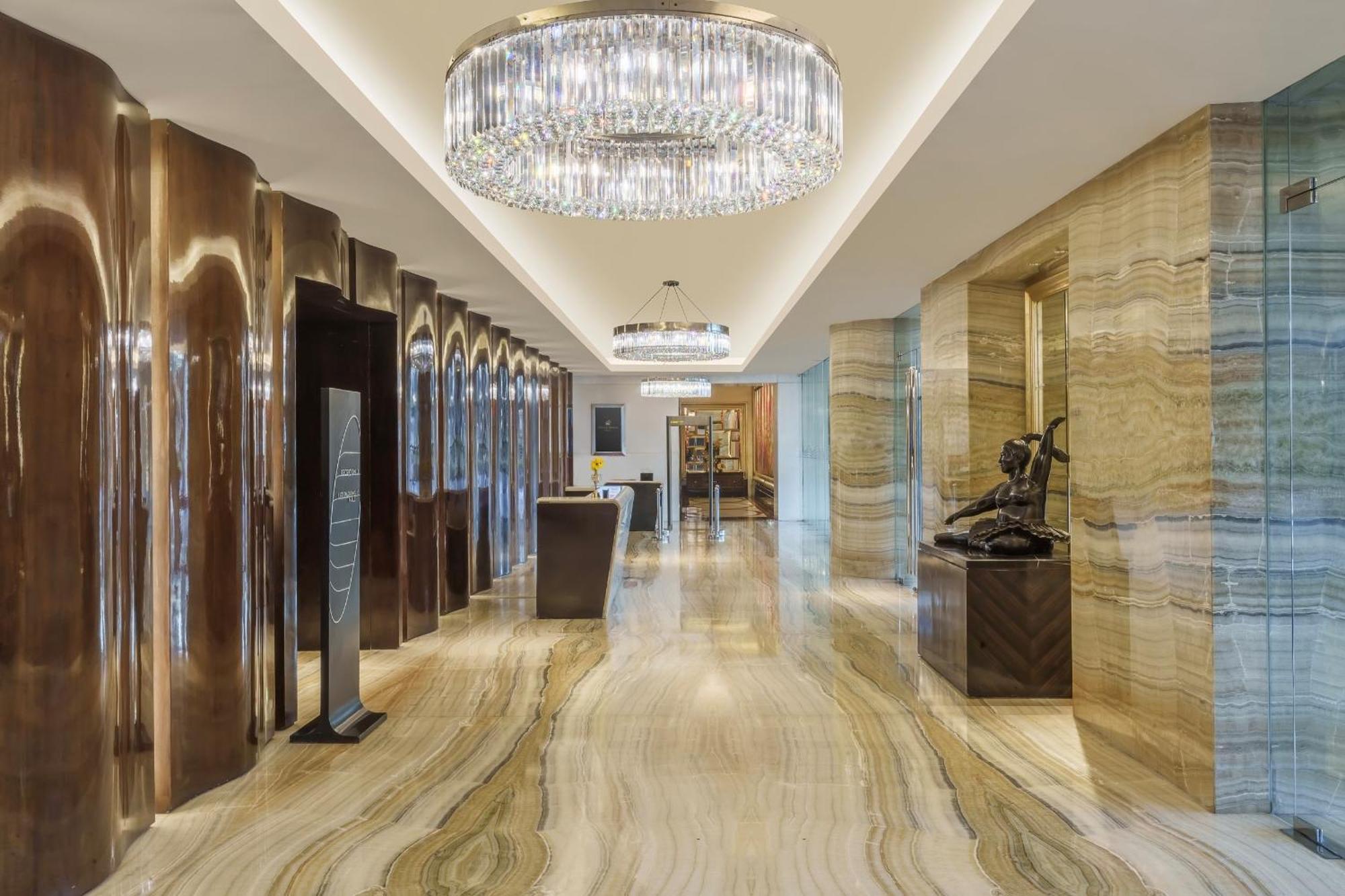Hotel Ciputra World Surabaya Managed By Swiss-Belhotel International Exterior foto
